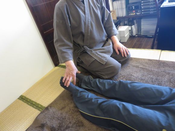 体幹捻転弛緩法